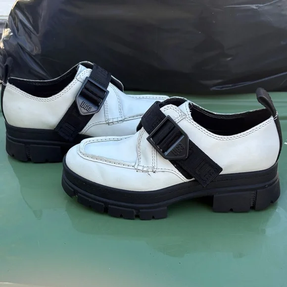 UGG women Ashton White and Black Loafers - Picture 9 of 13